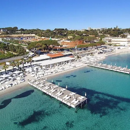 2 Pieces Au Coeur Du Cap D'antibes